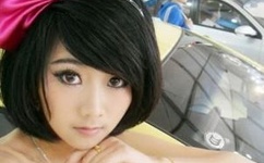 上司揉捏人妻丰满双乳电影